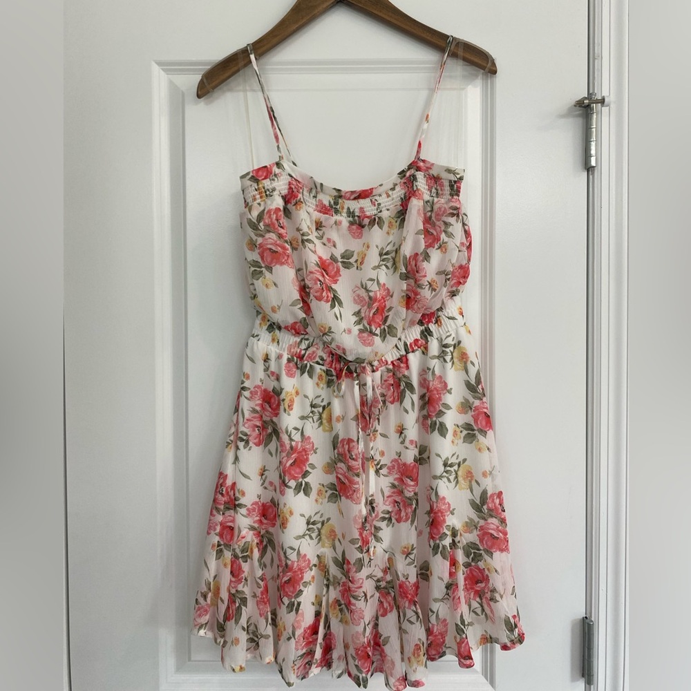 Summer dress from Nordstrom Rack, good condition , size small .